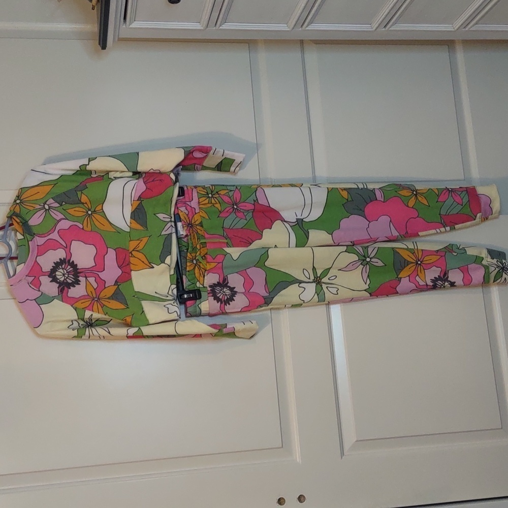 Tek Gear All Over Print High Rise Jogger Set Size Large (10/12) New with Tags